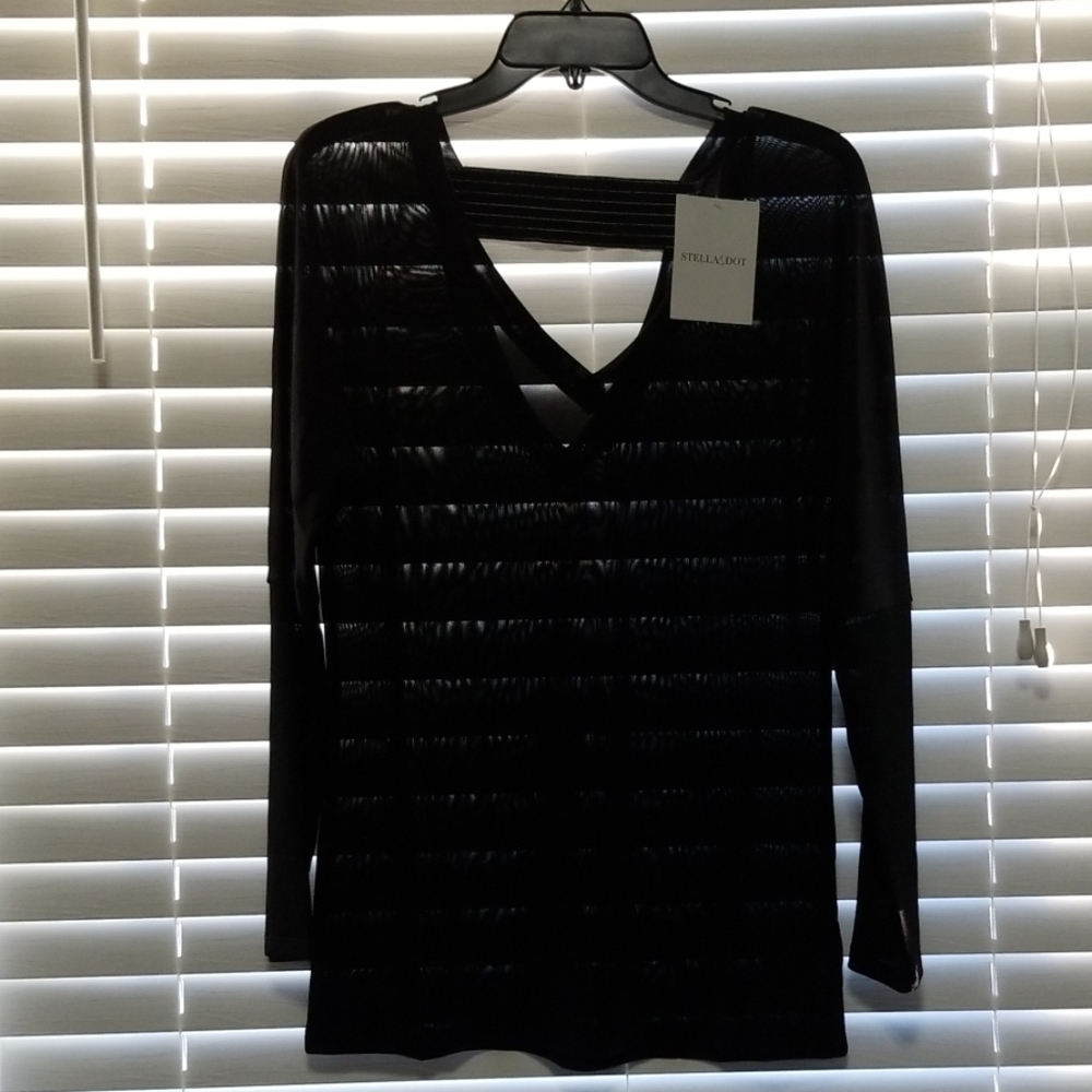 Stella & Dot top